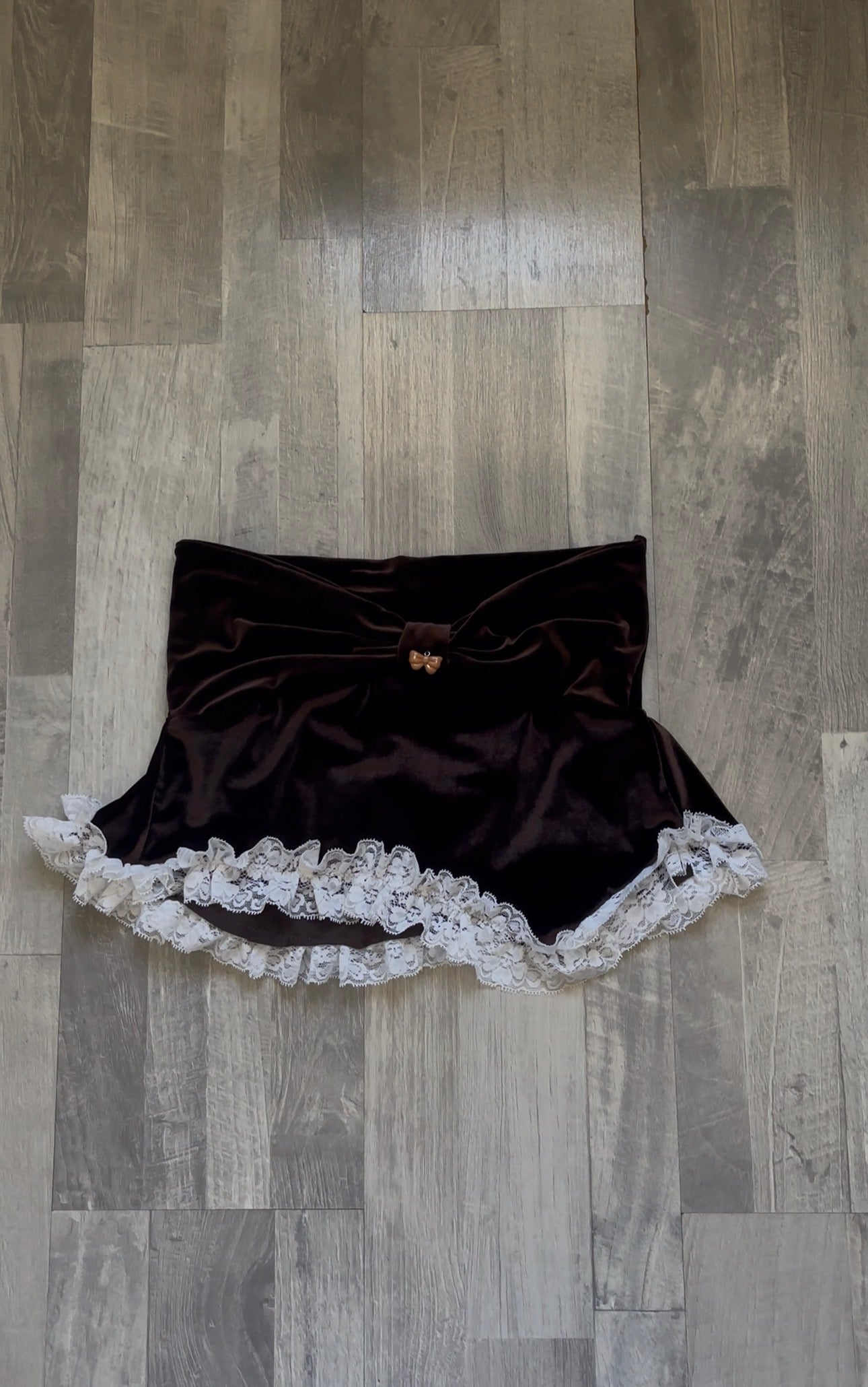 The ‘Missed Kiss’ Mini Skirt